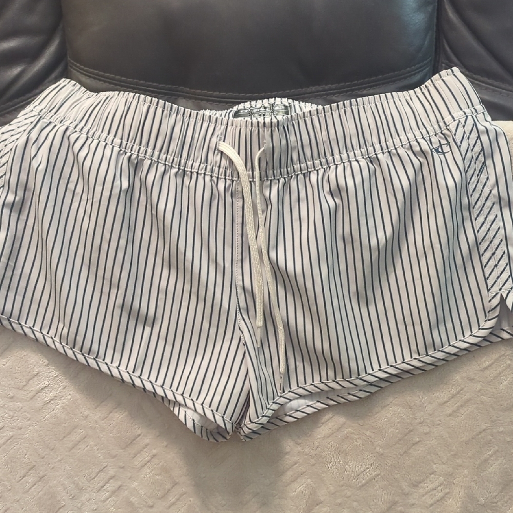 O'Neill Black‎ and White Striped Athletic Shorts